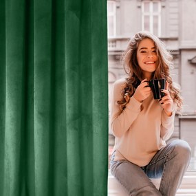 ZATEMŇOVACÍ ZÁVES NA PÁSKE ROSA 135X300 CM TMAVOZELENÁ