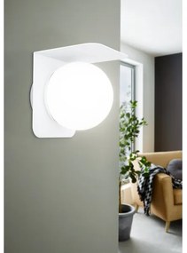 Eglo 99582 - Vonkajšie nástenné svietidlo CORRIENTES 1xE27/15W/230V IP44 biela
