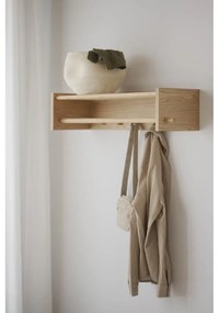 Nástenný vešiak z dubového dreva v prírodnej farbe s poličkou Hillmond – Rowico