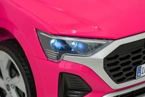 Elektrické autíčko Audi SQ8 ružové