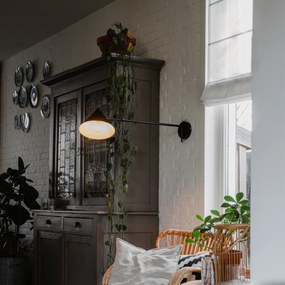 Dizajnová nástenná lampa čierna nastaviteľná - Triangolo