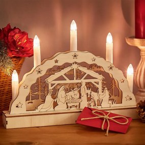 Drevený svietnik s betlehemom