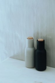 Audo Copenhagen Mlynček na soľ a korenie Bottle Ash/Carbon Beech – set 2 ks