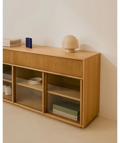 Vitrína v dekore duba s posuvnými dverami v prírodnej farbe 200x80x40 cm Helvine – Kave Home