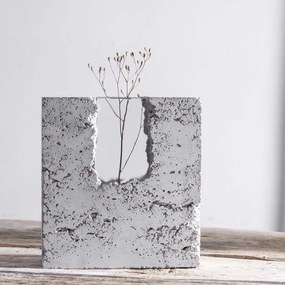 PRASKLO Umelecká váza Mass Beton 22 × 20 × 9 cm, hrdlo: 6,5 × 8 cm