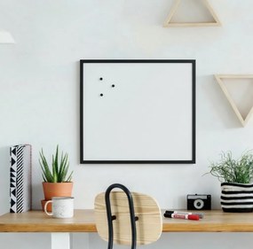 Toptabule.sk Biela magnetická popisná tabuľa v čiernom drevenom ráme COLOR 100×150 cm