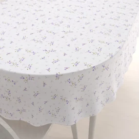 Biante Bavlnený oválny obrus Sandra SA-296 Drobné fialové kvety na bielom 140x200 cm