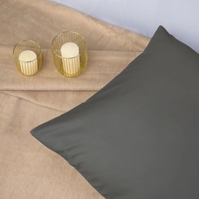 SATÉNOVÁ DEKORAČNÁ OBLIEČKA NA VAKÚŠ SATYNLOVE 40X60 CM SIVÁ