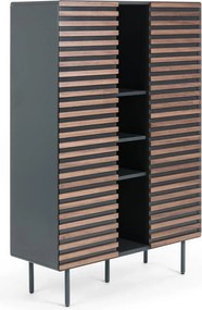 Čierna/v prírodnej farbe skrinka v dekore orecha 105x155x40 cm Kesia – Kave Home