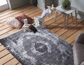 Sivý koberec so vzorom v orientálnom štýle Šírka: 80 cm | Dĺžka: 150 cm