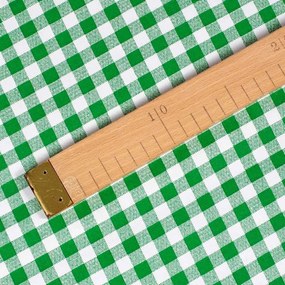 Biante Bavlnený obdĺžnikový obrus Sandra SA-058 Zeleno-biele kocky 100x140 cm