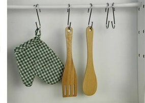 LEAN Toys Detská drevená kuchyňa Zelená a biela Paula Otváracie prvky