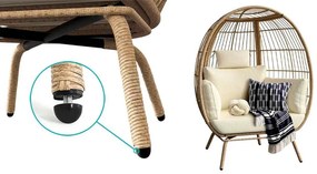 Prútené kreslo s vankúšikmi