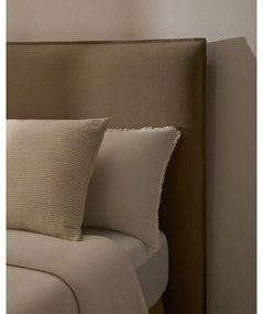 Taupe čalúnená dvojlôžková posteľ 180x200 cm Jaira – Kave Home