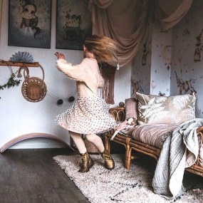 Tapeta magické zvieratká biela 280×100 cm