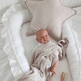 Lněné hnízdo pro miminko s volánem bílá