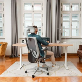 Liftor Space ergonomická kancelárska stolička, čierna