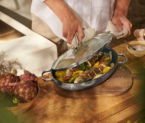 Panvica z ušľachtilej ocele určená na servírovanie a prípravu rýb