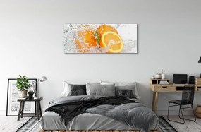 Obraz plexi Pomaranče vo vode 120x60 cm
