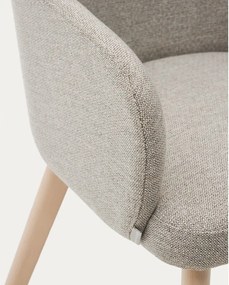 Béžové čalúnené jedálenské kreslo s podrúčkami Nelida – Kave Home