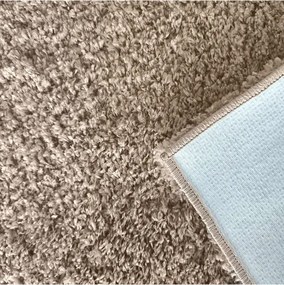 DY Karamelový protišmykový shaggy koberec Camel Rozmer: 60x100 cm