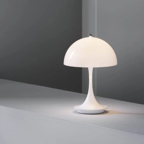 Louis Poulsen Prenosná lampa Panthella 160 V3 Opal White
