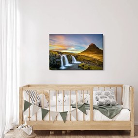 Obraz hory a vodopádov na Islande (90x60 cm)