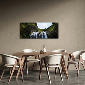 Obraz útesu s vodopádom (120x50 cm)