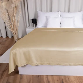 Biante Zamatový prehoz na posteľ Velvet Prémium SVP-006 Pieskovo béžový 140x200 cm