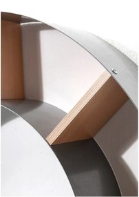 Sivá nástenná knižnica Kare Design Snail