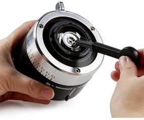 DOMO DO725K pákový kávovar s mlynčekom na kávu