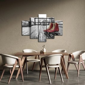 Obraz červených starých kolieskových topánok (150x105 cm)