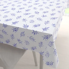 Biante Teflónový obdĺžnikový obrus TF-114 Modré olivové vetvičky na bielom 50x100 cm