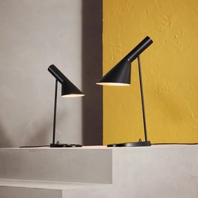 Louis Poulsen Stolná lampa AJ Mini Black