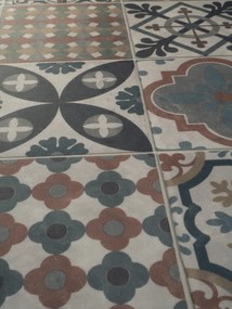 Beaulieu International Group, PVC podlaha - lino Livitex Retro 2793, na mieru, šíře 3m,4m, viacfarebná, filc, chodba / predsieň