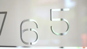 Dekorstudio Moderné nástenné hodiny DIGIT biele