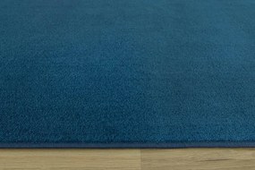 Metrážny koberec Spirit-twist 82 modrý