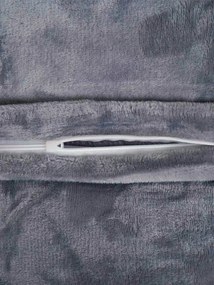 Obliečka na vankúš mikroplyš 40 × 60 cm – Laura tmavosivá