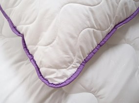 Celoročná prešívaná prikrývka 140x200 cm s vankúšom BELLA LAVENDER 70x90 cm, biela