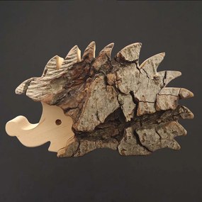 AMADEA Drevená dekorácia ježko s kôrou, masívne drevo, 15 cm