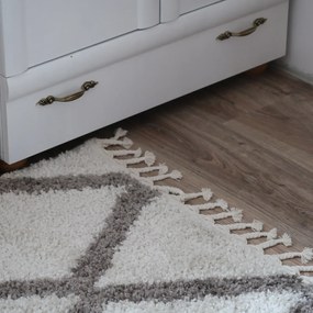 Behúň BERBER TROIK, krémový, strapce