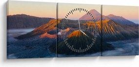 Obraz hory Bromo v Indonézii (s hodinami) (90x30 cm)