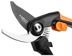NEO 15-210 Záhradné nožnice
