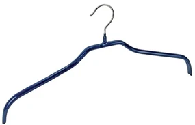 Sada 4 modrých protišmykových vešiakov na oblečenie a držiakov Wenko Hanger Slim