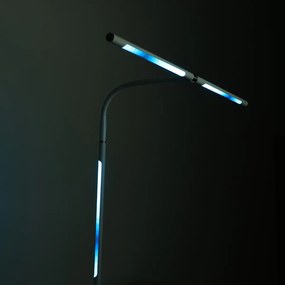 Stolná LED lampa NOX s RGBW efektmi, svorka, diaľkový ovládač
