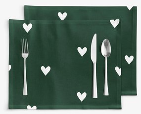 Goldea vianočné prestieranie na stôl 100% bavlnené plátno - srdiečka na tmavo zelenom - sada 2ks 30 x 40 cm
