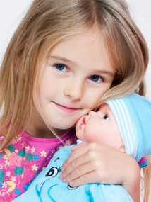 Česky hovoriaca a spievajúca detská bábika PlayTo Maruška 46 cm