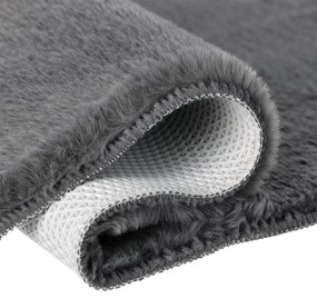 Dekorstudio Kožušinový koberec do kúpeľne TOPIA mats - tmavo sivý Rozmer koberca: 50x90cm