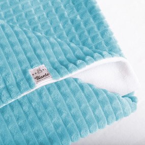 Biante Detská obojstranná deka Minky kocky/Polar MKK-006 Svetlo modrá 75x100 cm