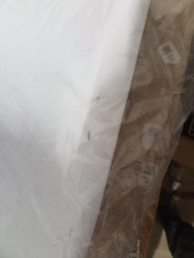 AKCIA Bielo-čierna stolička BALI MARK s čiernymi nohami II. akosť